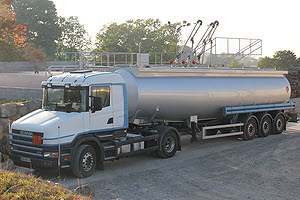 Camion-citerne gros porteur